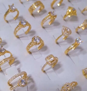 Explore rings in gold, silver and diamond styles for every occasion. From everyday wear to special moments, find quality rings in Bradford.
