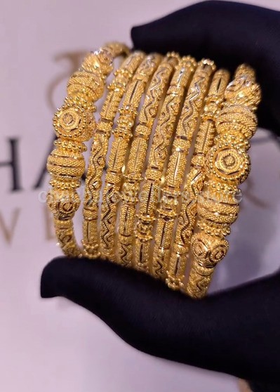 Discover premium artisan and Asian jewellery, trusted by generations and crafted to celebrate life's most meaningful moments at Chacha Jewellers Bradford.