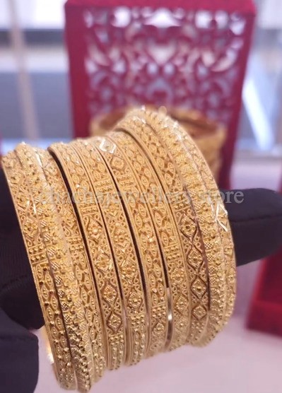 Discover premium artisan and Asian jewellery, trusted by generations and crafted to celebrate life's most meaningful moments at Chacha Jewellers Bradford.