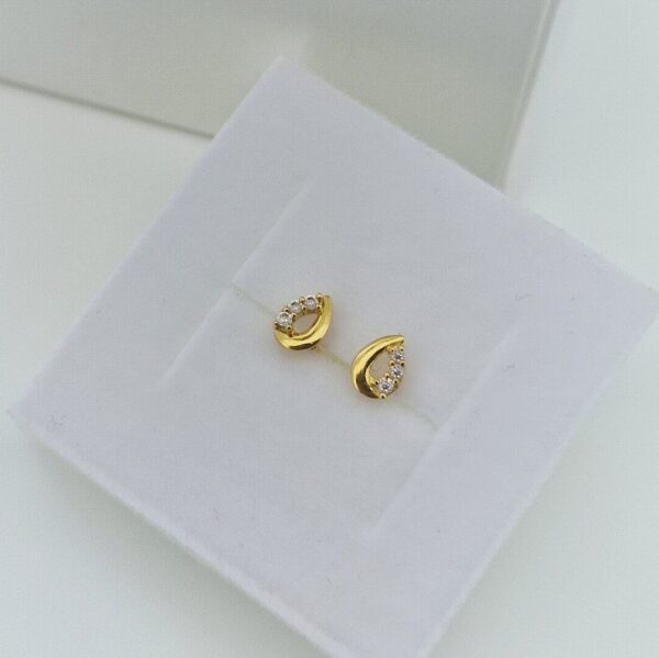9ct Gold Teardrop Earrings