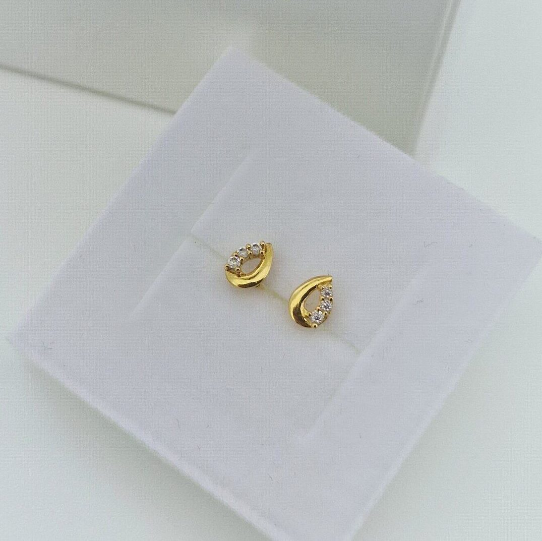 9ct Gold Teardrop Earrings