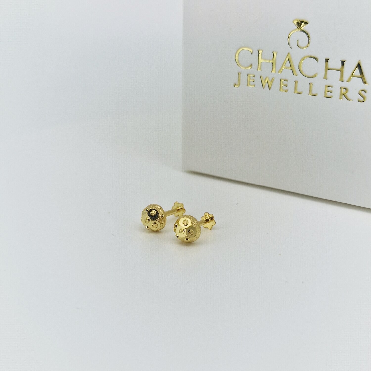 9ct Gold Textured Round Disc Stud Earrings - Image 2