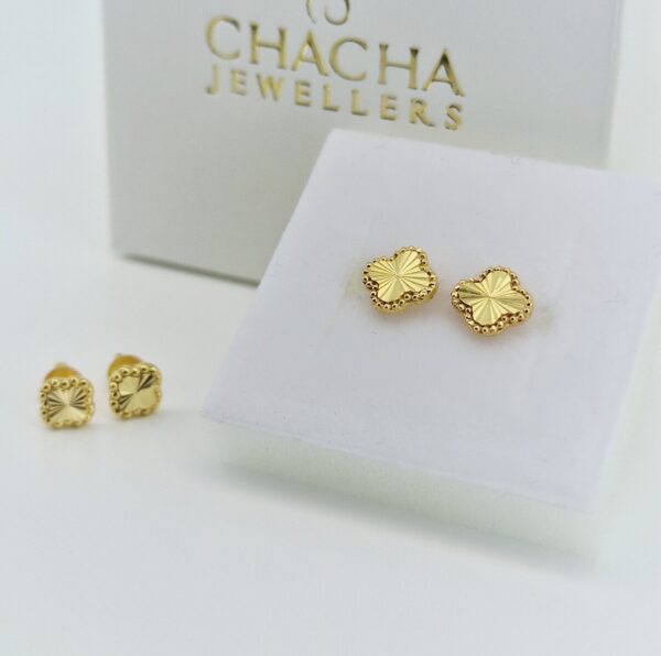 9ct Gold Clover-Inspired Stud Earrings