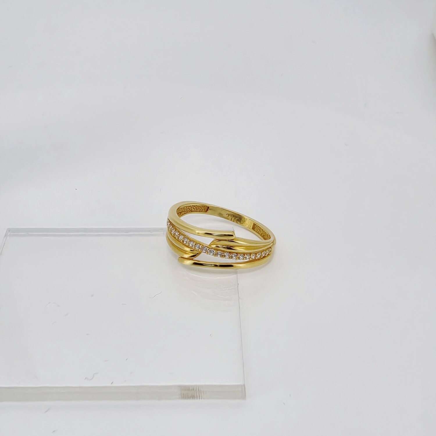 21ct Gold Elegant Twist Ring - Image 3