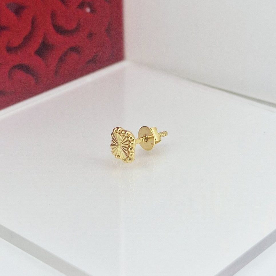 9ct Gold Clover-Inspired Nose Stud