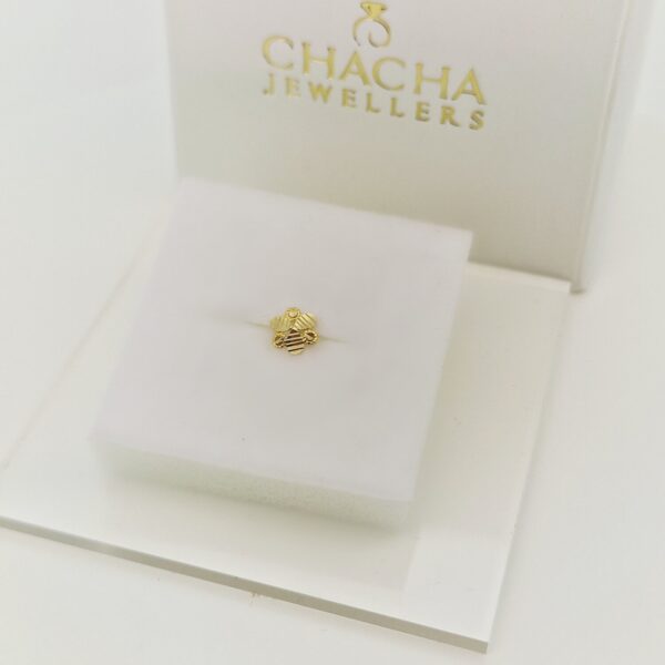 9ct Gold Floral Nose Stud - Image 2