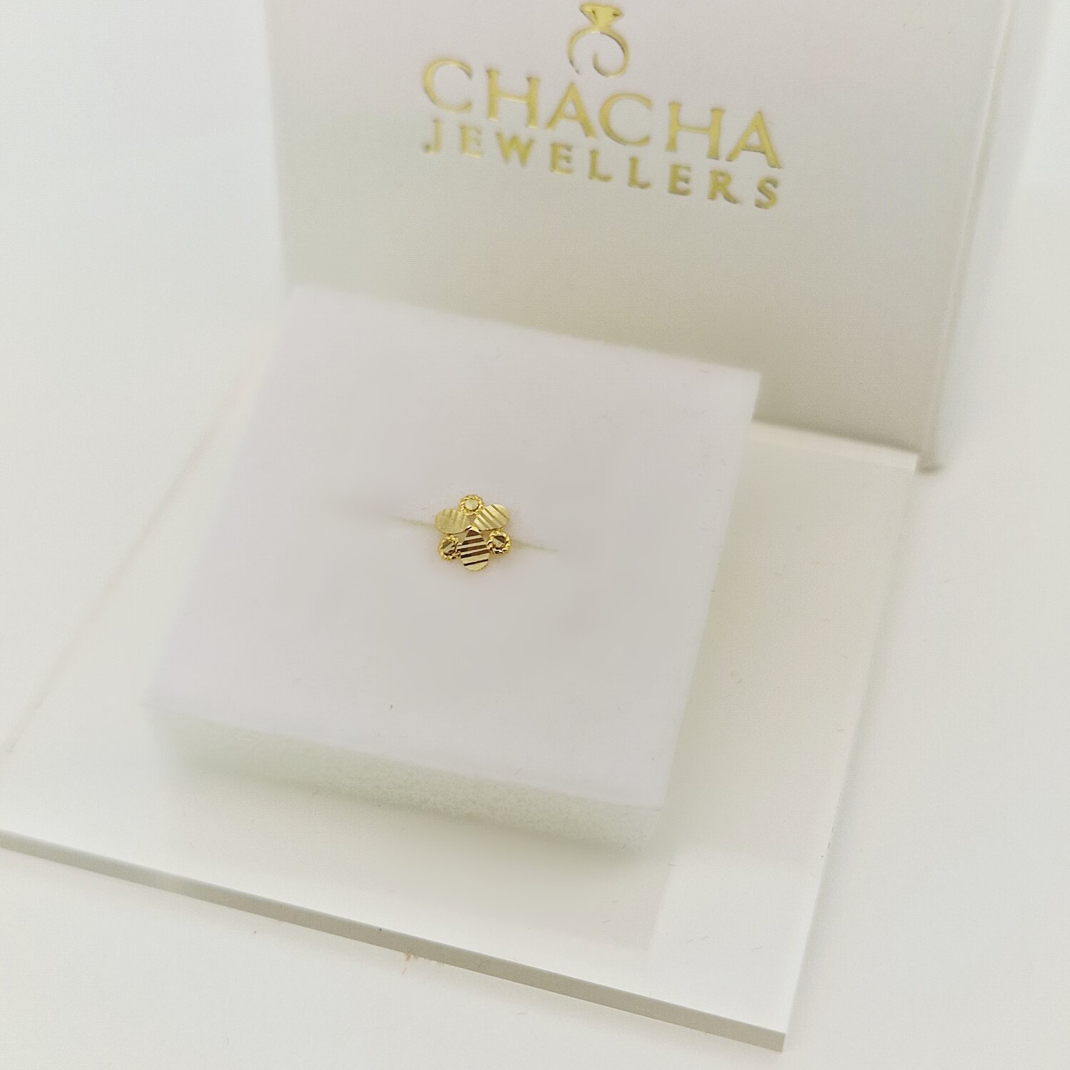 9ct Gold Floral Nose Stud - Image 2