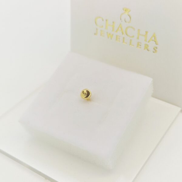 9ct Gold Spiral Nose Stud - Image 2