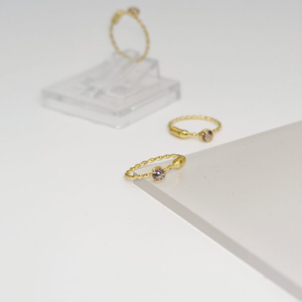 9ct Gold Petite Nose Ring - Image 3