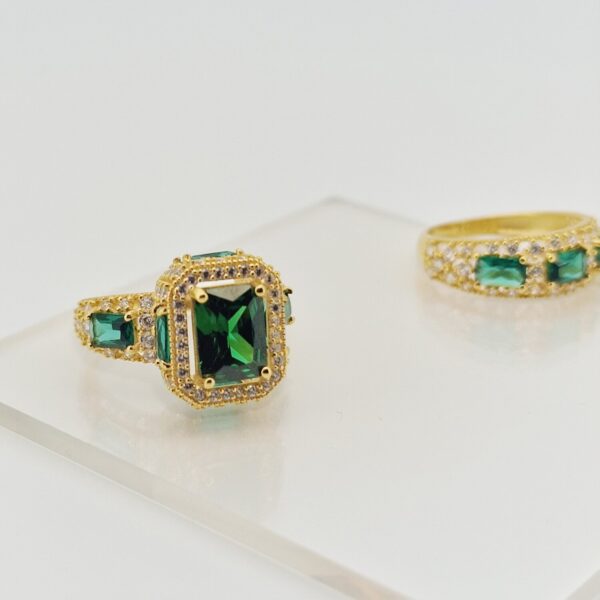 22ct Gold – Royal Double Ring with Emerald Green Stone - Image 4