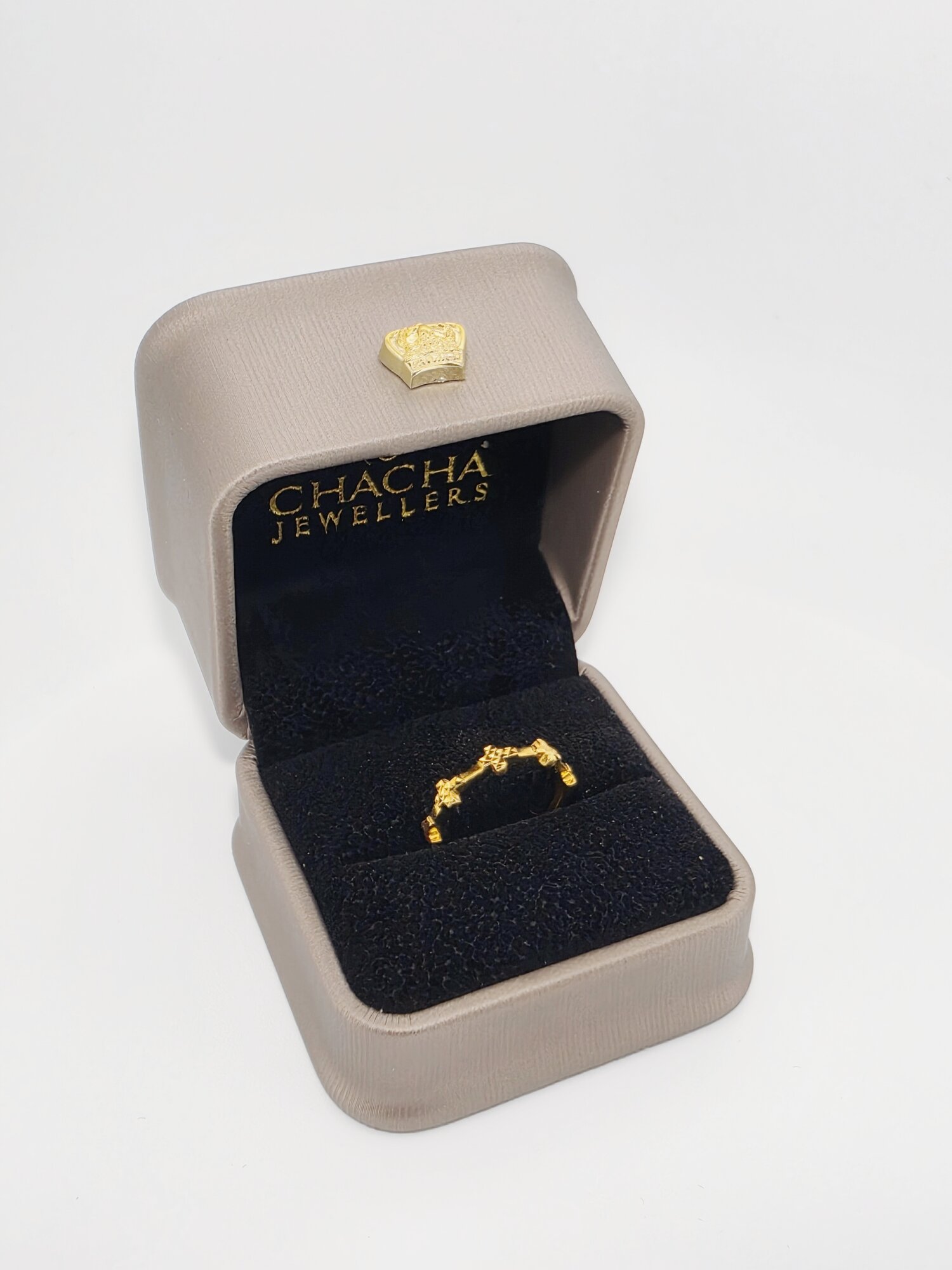 21ct Gold Textured Star Ring - Image 5