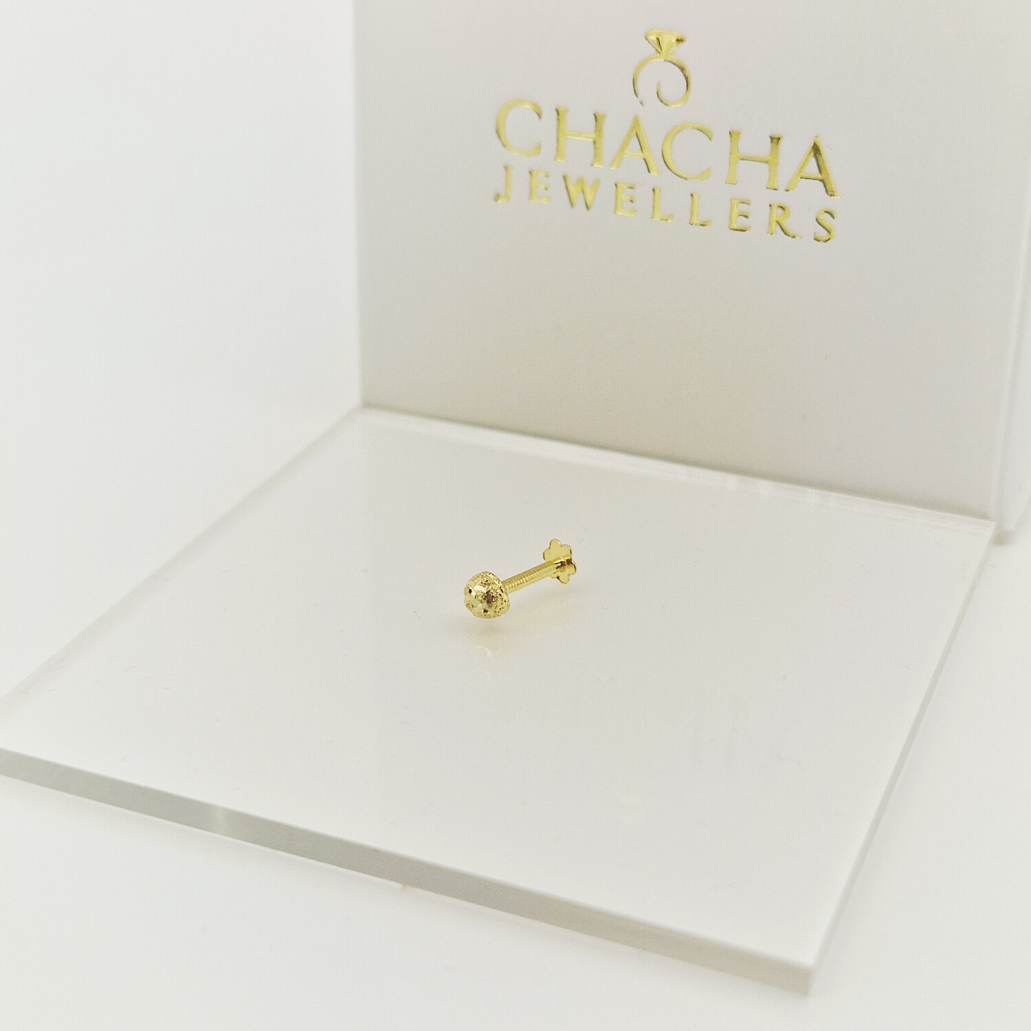 9ct Gold Textured Round Disc Nose Stud - Image 2