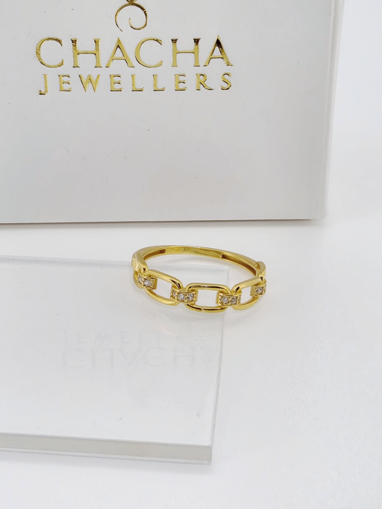 21ct Gold Chain Link Stone Ring - Image 2